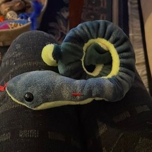 Hissy the snake beanie baby no tag in excellent condition